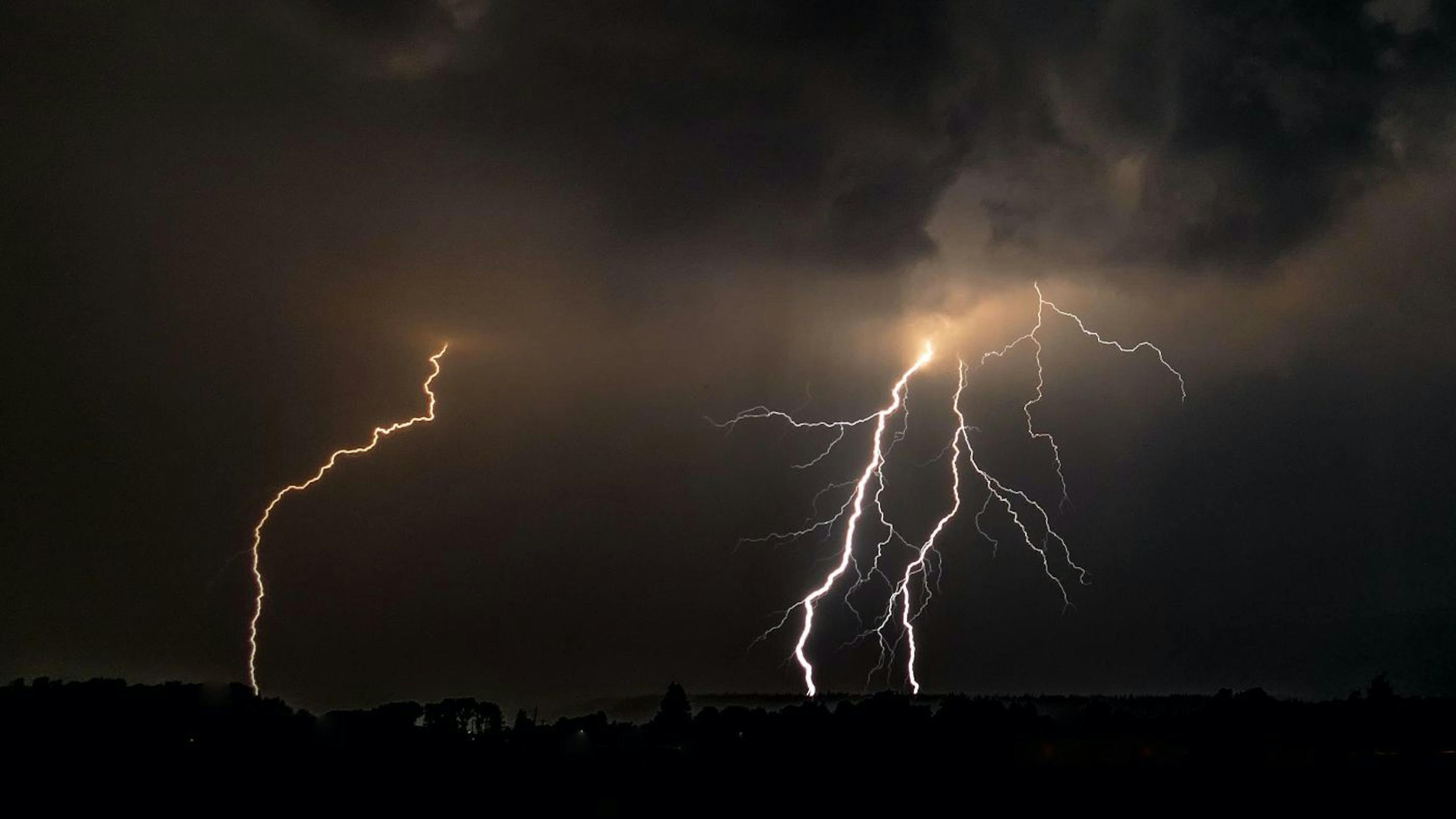 featured image - The Ledger Recovery Storm: Highlighting Web3's Consumer Consciousness Problem