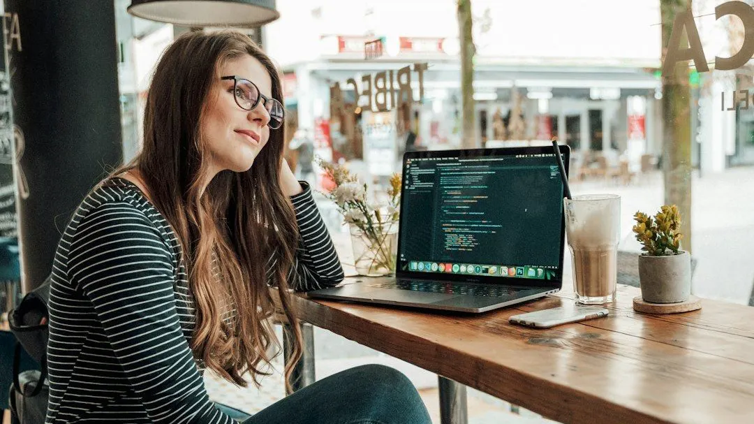 Phá vỡ rào cản kỹ thuật: Bí quyết để tham gia vào các cuộc thảo luận phần mềm mà không cần viết code
