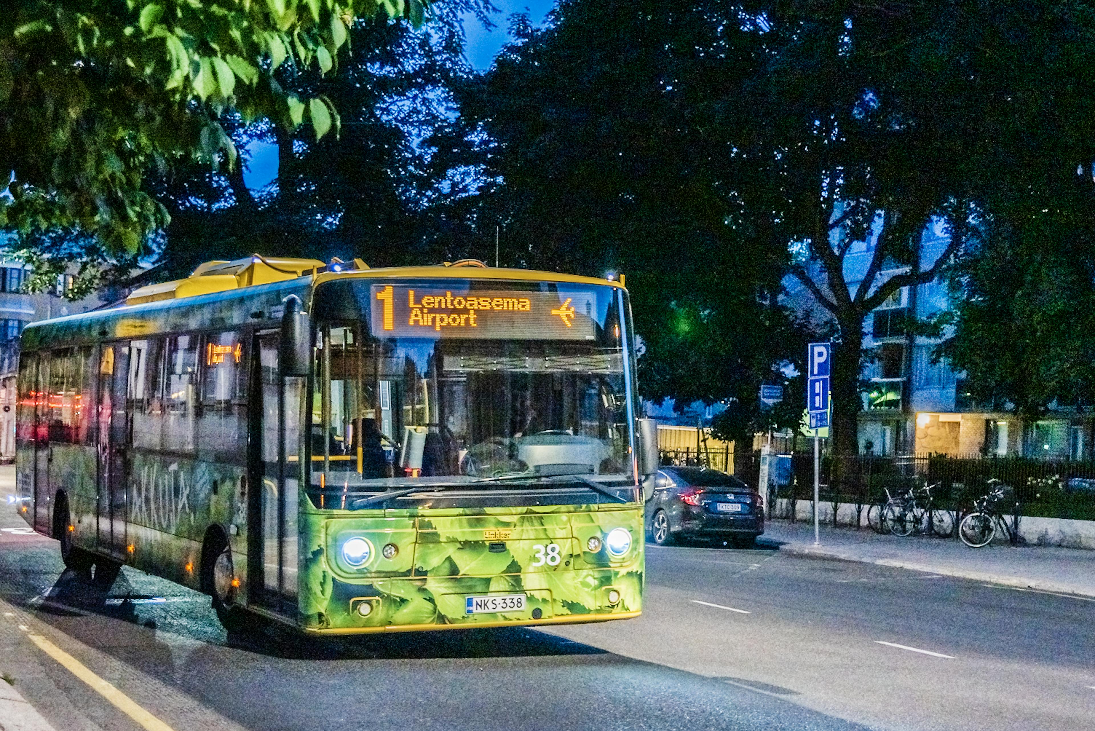 featured image - Investigating the "Bus Factor" Risk in MongoDB, MariaDB, and More 