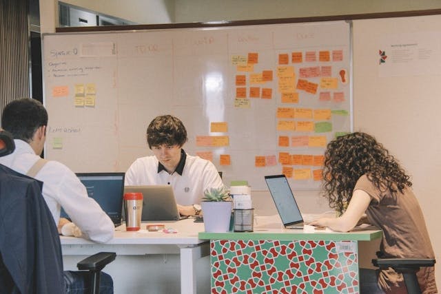 /how-to-use-scrum-with-more-productivity-and-less-pain feature image
