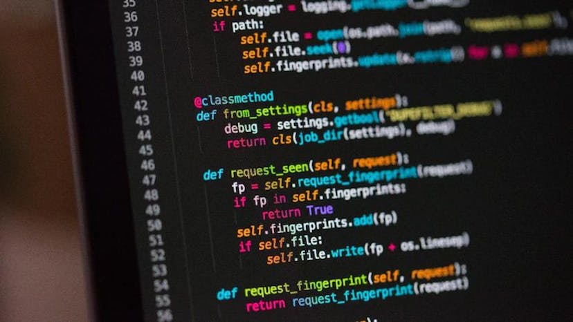 /5-tricks-to-get-better-at-coding-22f359d feature image