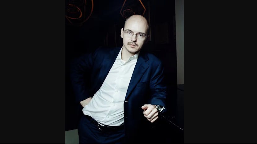 /living-on-the-digital-edge-of-innovation-a-q-a-with-dmitry-volkov-of-sdventures-8e01f859838f feature image