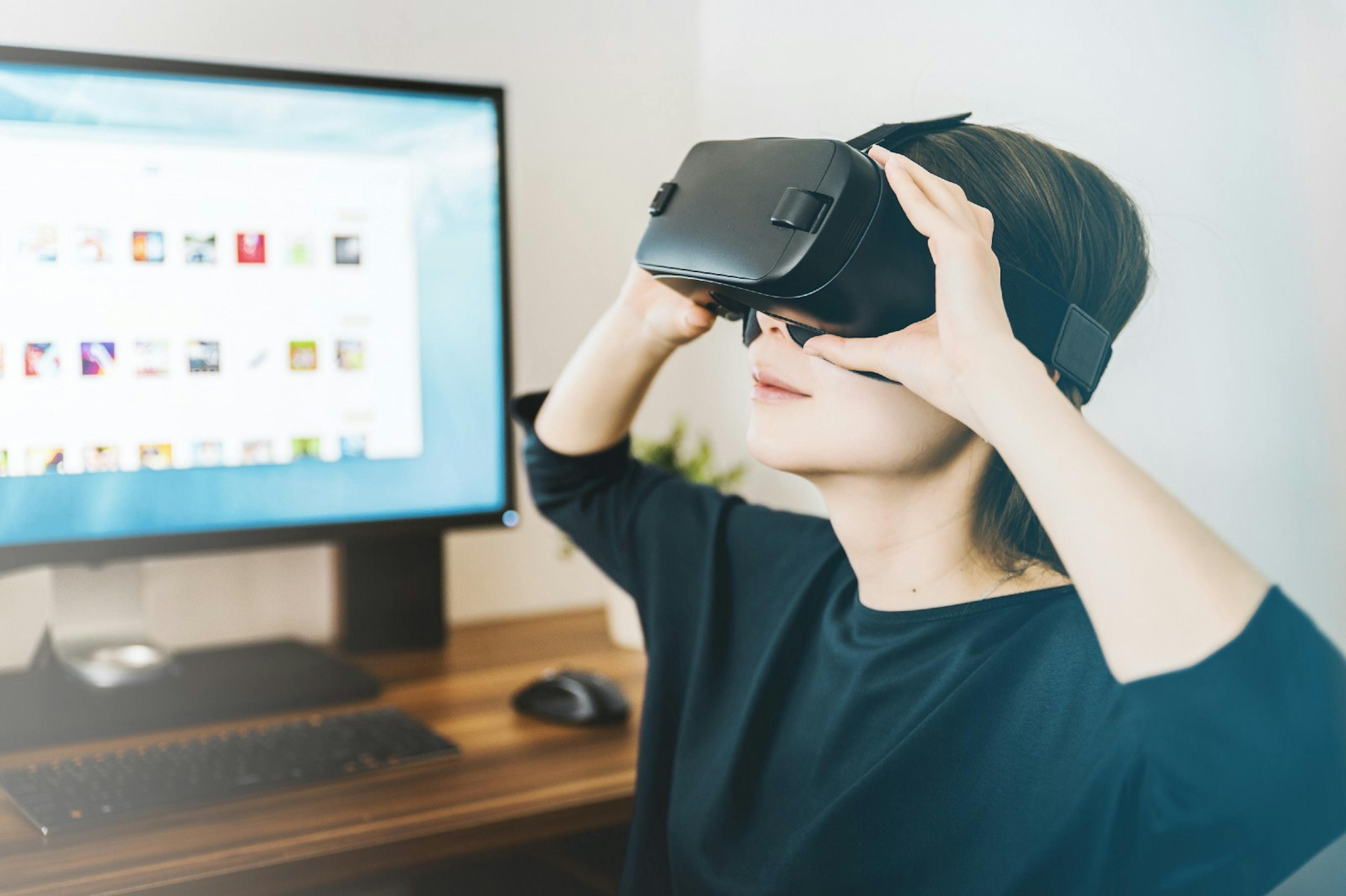 /who-needs-painkillers-when-you-have-virtual-reality-9acd91fceb8b feature image