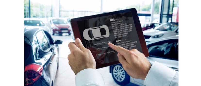 /4-tips-for-operating-a-successful-digital-showroom feature image