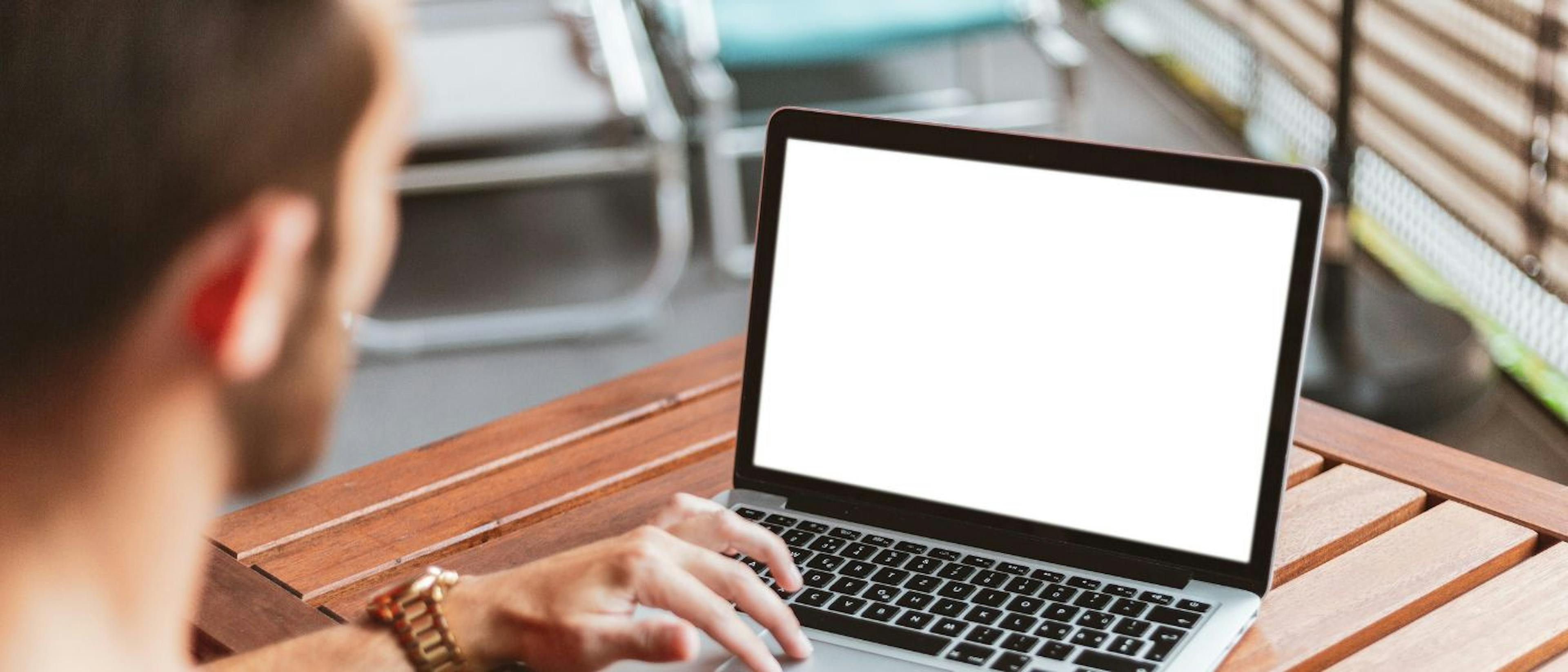 featured image - How to Hustle Your Way to 1.5 Million Newsletter Subscribers