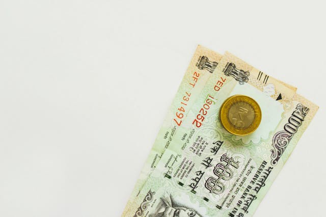 /what-do-e-wallet-consumer-trends-look-like-in-southeast-asia-901e31mv feature image