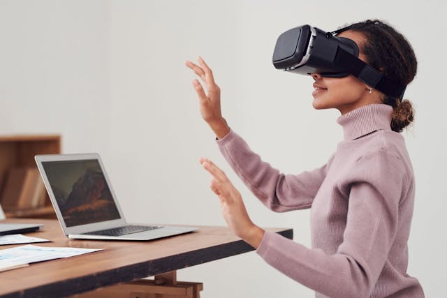 /a-beginners-guide-on-virtual-real-estate feature image