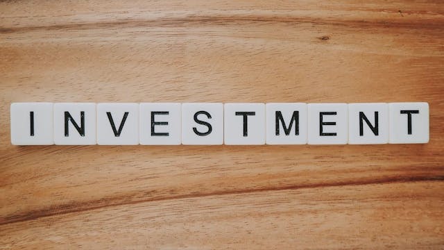 /an-intro-to-high-risk-investments-do2b37xi feature image