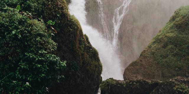 /guide-to-concurrency-in-react-18-how-and-why feature image