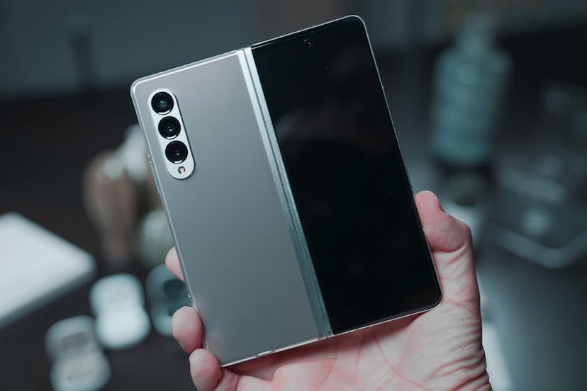 /why-foldable-phones-are-not-the-next-big-thing feature image
