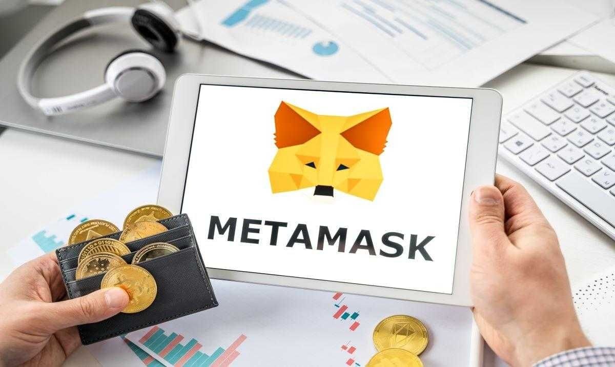 featured image - How to Set Up Metamask and Add ETH to Your Wallet