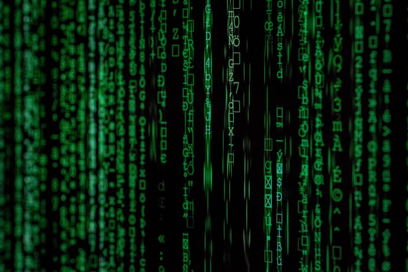 /how-to-blend-data-in-google-data-studio-for-better-data-analysis-d78r33mt feature image
