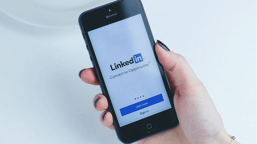 featured image - How to Use Videos and Images on LinkedIn to Boost Engagement
