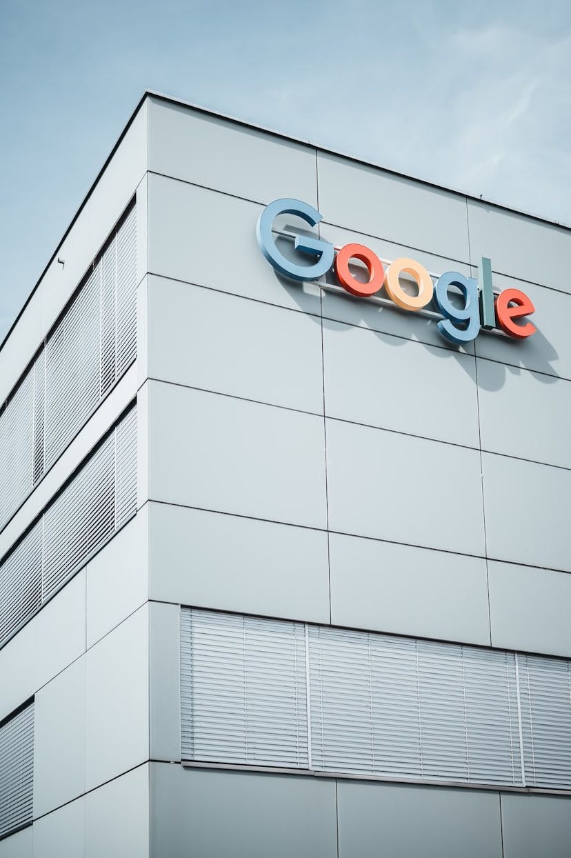 /9-top-career-tips-from-a-google-director-of-engineering-making-$15-million feature image