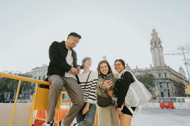 /from-ai-to-vr-recent-trends-in-social-discovery-and-dating feature image