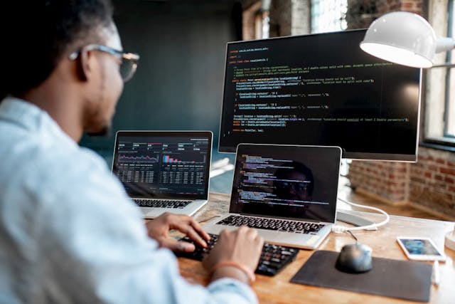 /the-5-best-job-choices-in-ai-by-salary-and-job-prospects-mn8m336a feature image