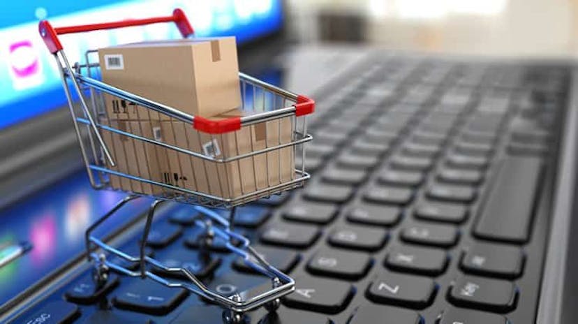 /5-ways-conversational-commerce-can-help-your-business-7632348q feature image