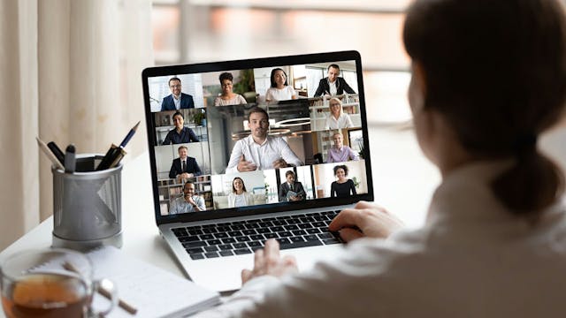 /virtual-corporate-events-and-meetings-as-a-new-trend-in-the-hr-industry-af3c33gm feature image