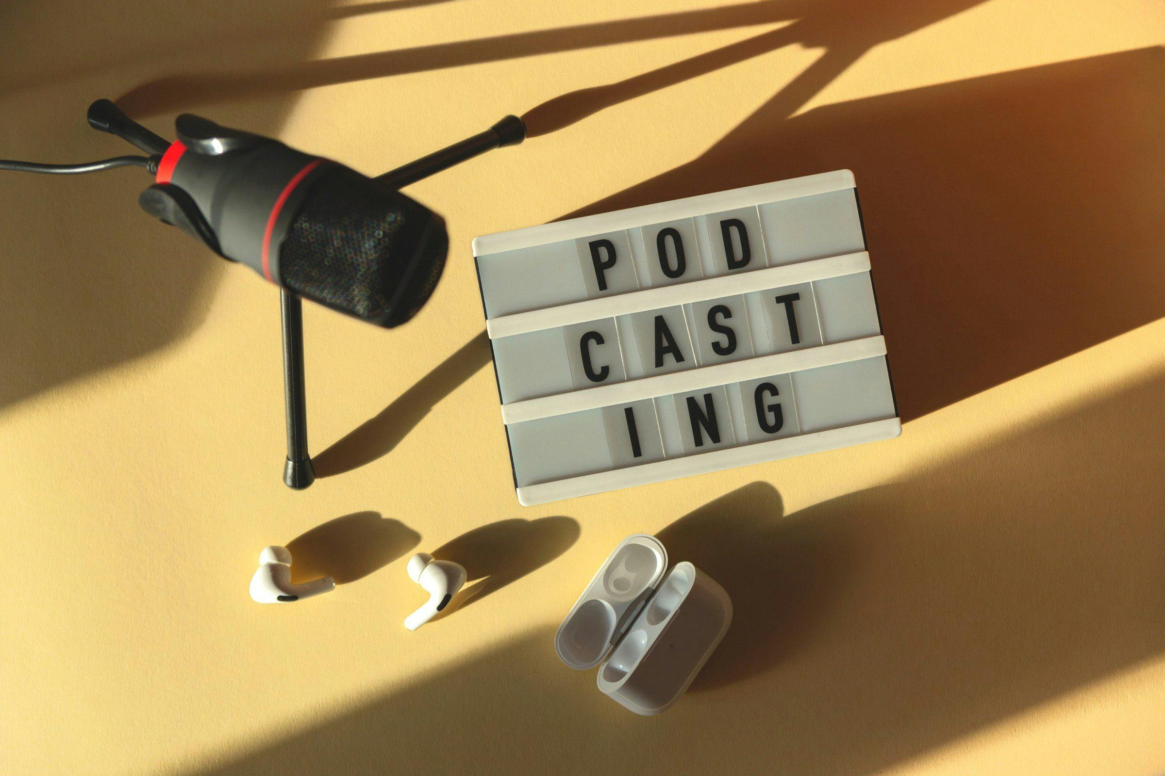 featured image - Narrative Podcast: 8 Steps to Create an Immersive Show