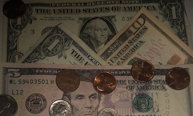 /the-ftx-fiasco-demonstrates-the-utility-of-analog-currencyagain feature image