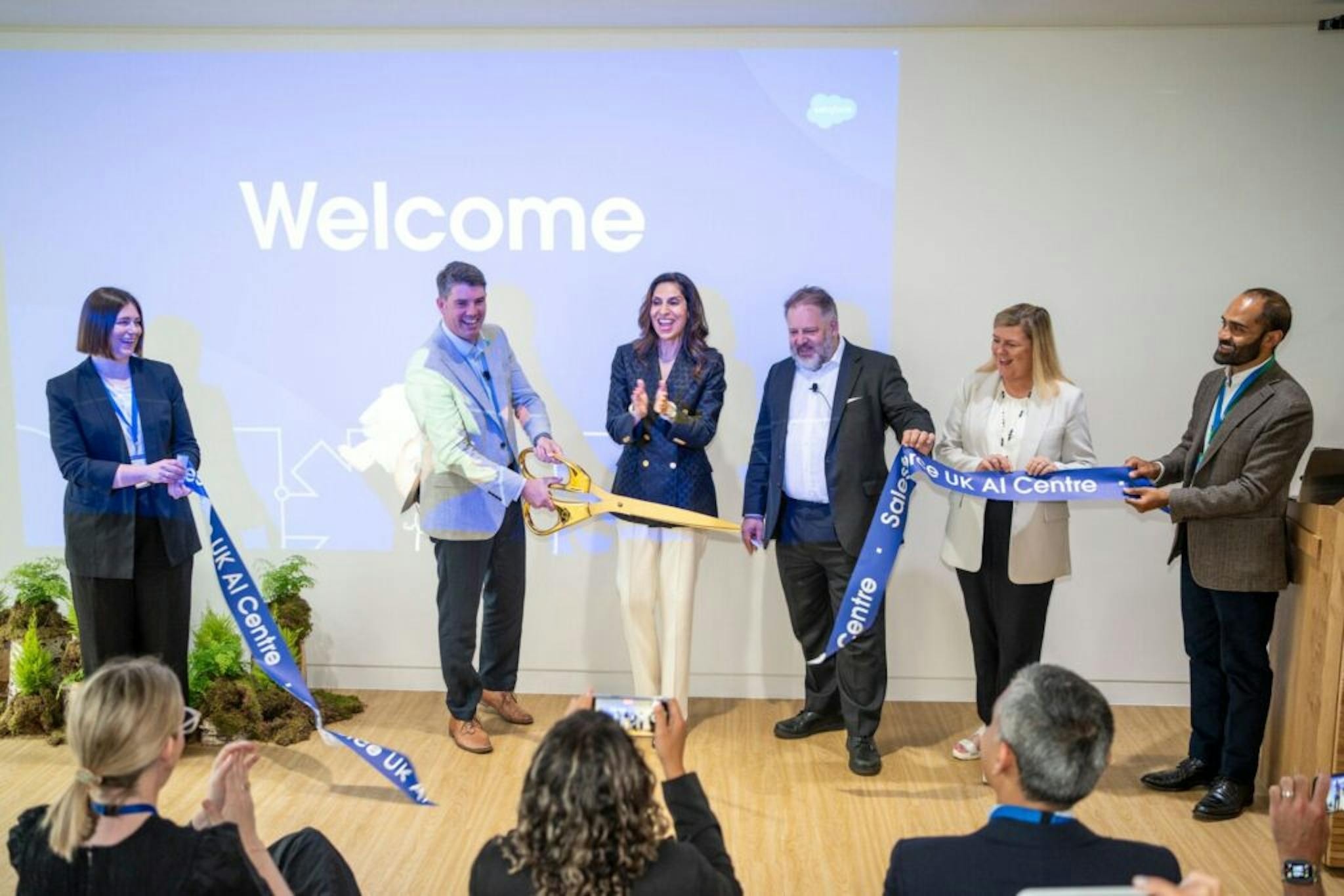 Salesforce AI Center v Londýně. Obrazový kredit: K2 Partnering Solutions prostřednictvím X.