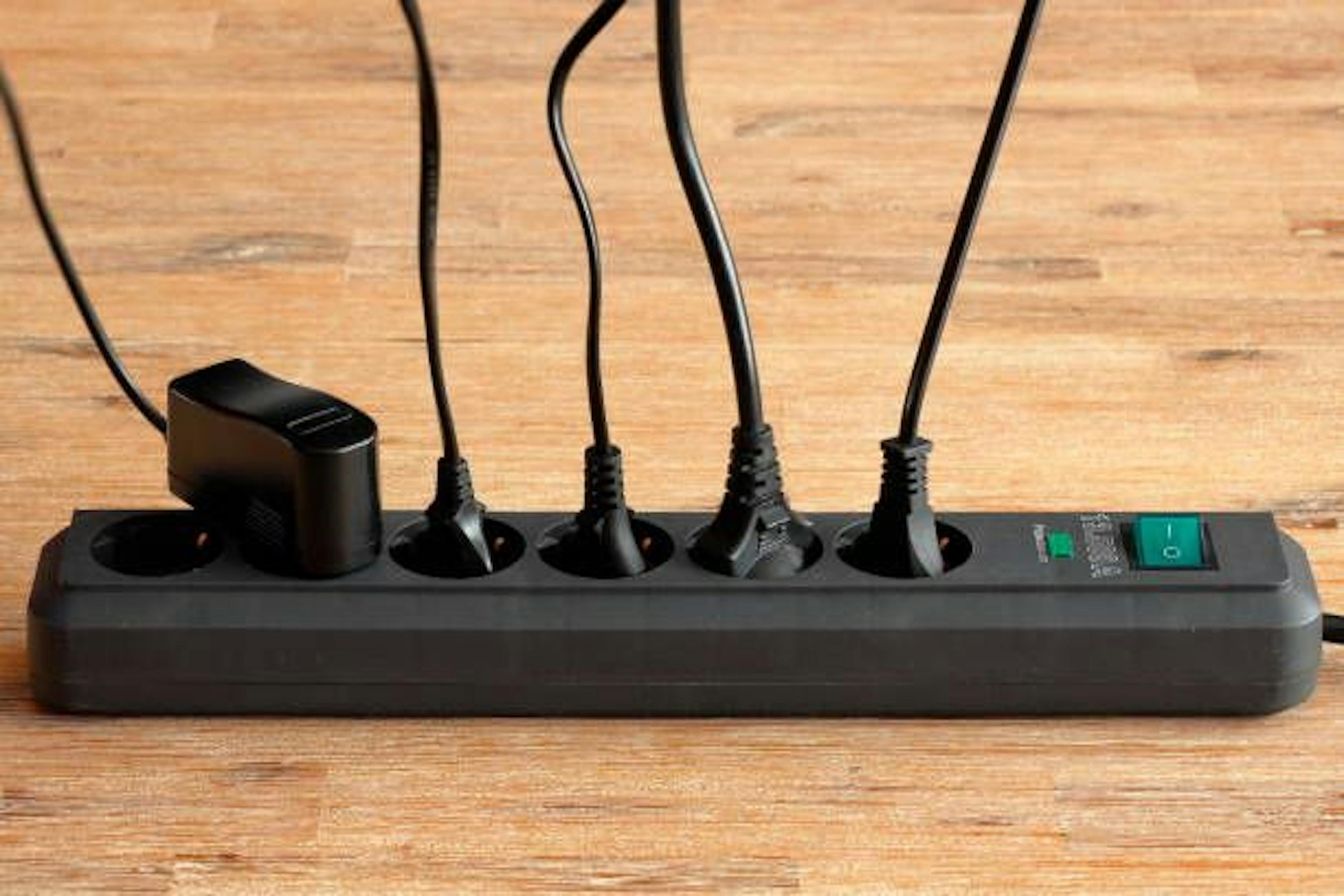 5 Best Power Strips for Gaming in 2022
