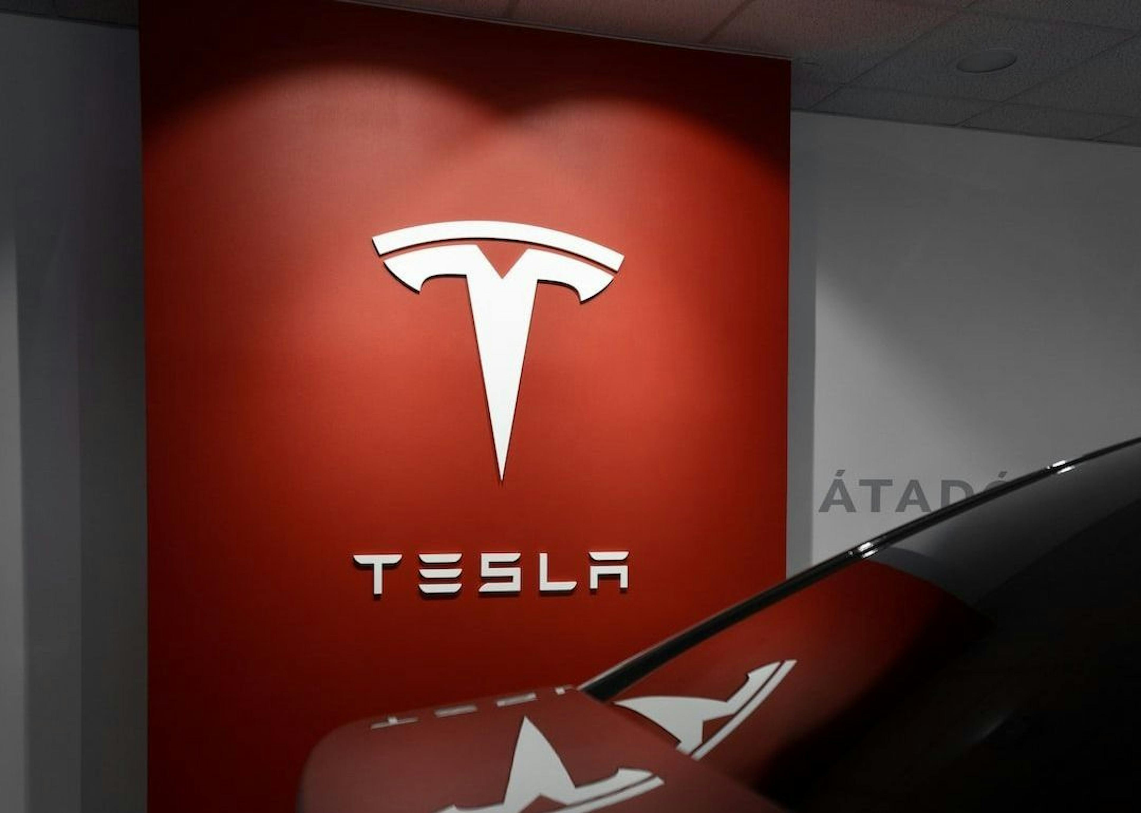 featured image - Tesla to Build $5 Billion Gigafactory in Mexico