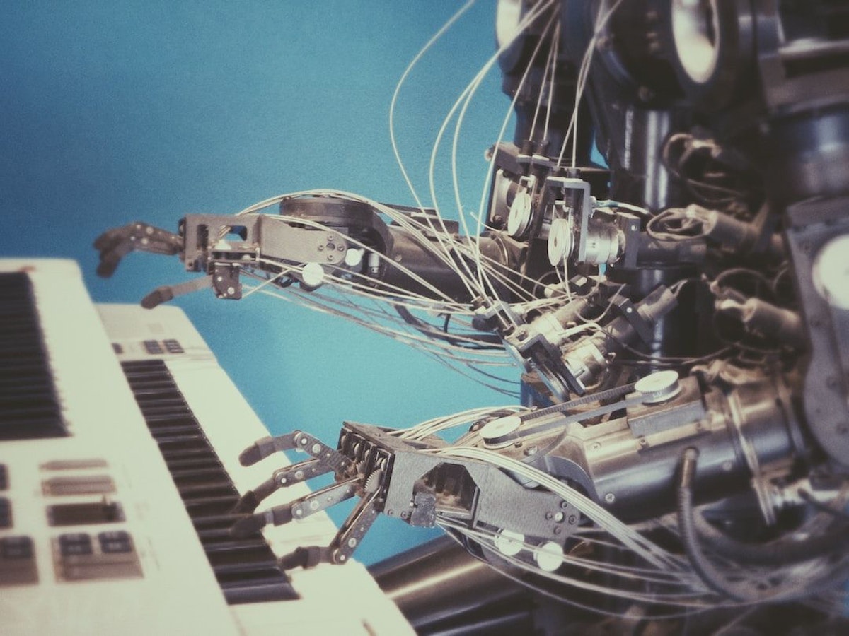 featured image - Revolutionizing the Path to Success for Independent Musicians with AI Tools