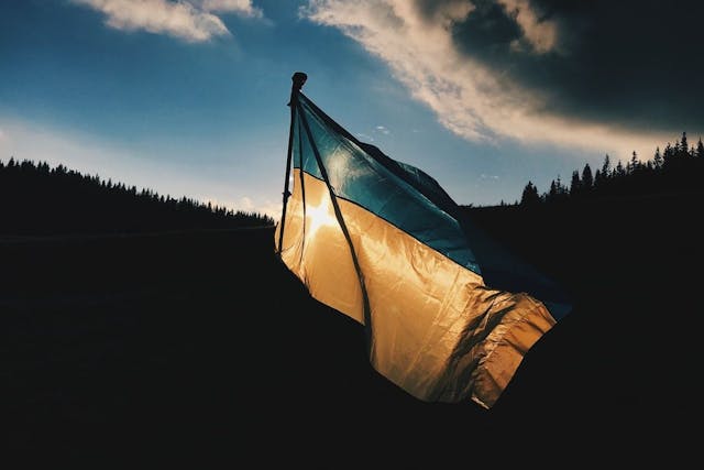 /10-ukrainian-founders-stories-on-leading-web3-businesses-during-the-war-and-bear-market feature image