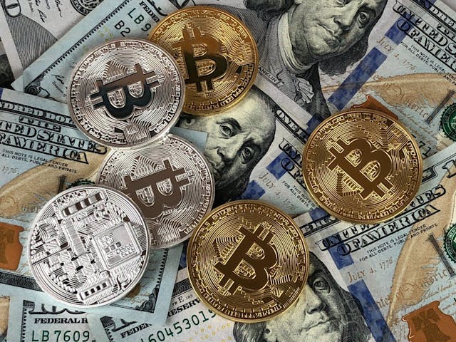 /4-cryptocurrency-hedging-strategies-to-secure-your-holdings feature image