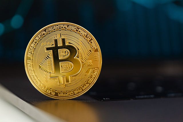 /decentralization-and-crypto-the-perfect-match feature image