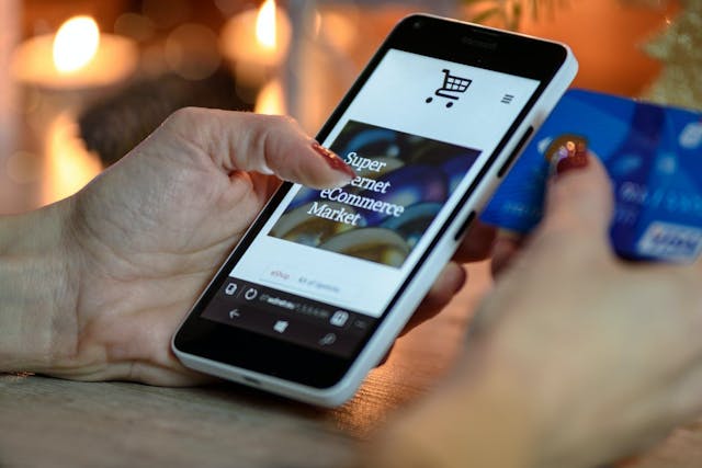 /ecommerce-marketplace-platforms-to-start-an-online-business-7124353y feature image