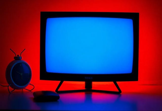 /media-slant-is-contagious-and-we-have-the-data-to-back-it-up feature image