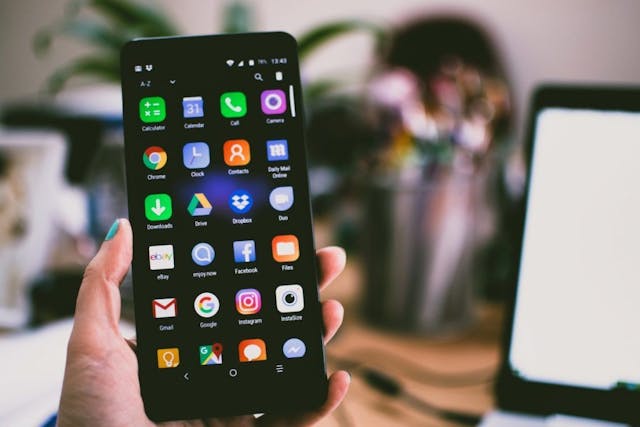 /10-promising-mobile-apps-by-startups-to-watch-out-for-in-2022 feature image