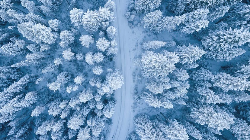 /aws-snow-family-an-old-solution-to-a-new-problem-gz3635uv feature image