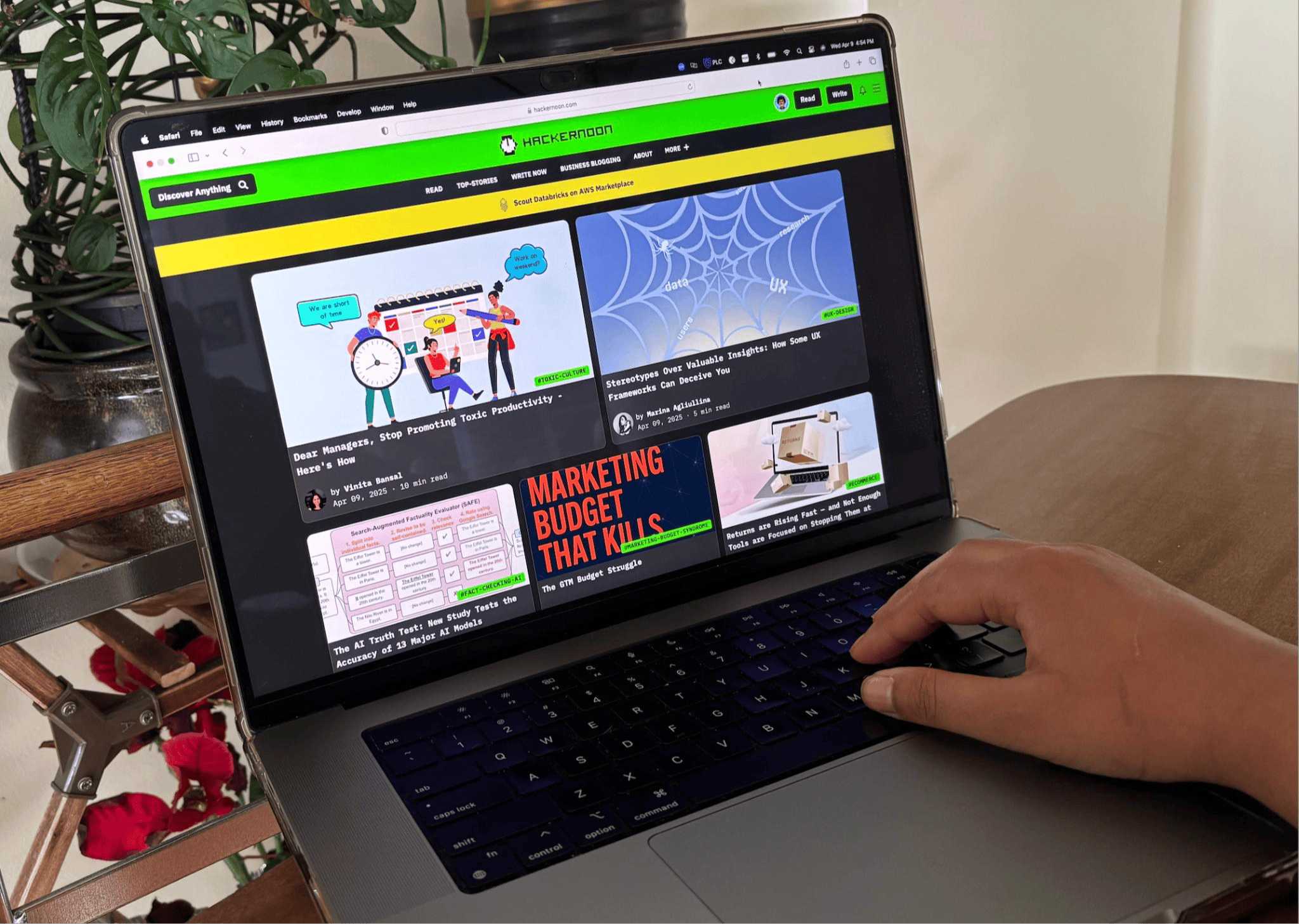 featured image - د Styled برخو څخه د Tailwind CSS ته: د HackerNoon مهاجرت تاریخ