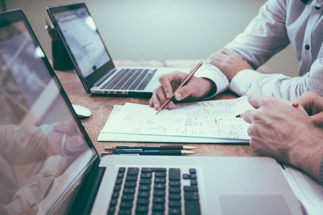 /a-guide-to-finding-and-hiring-quality-freelancers-for-web-development feature image