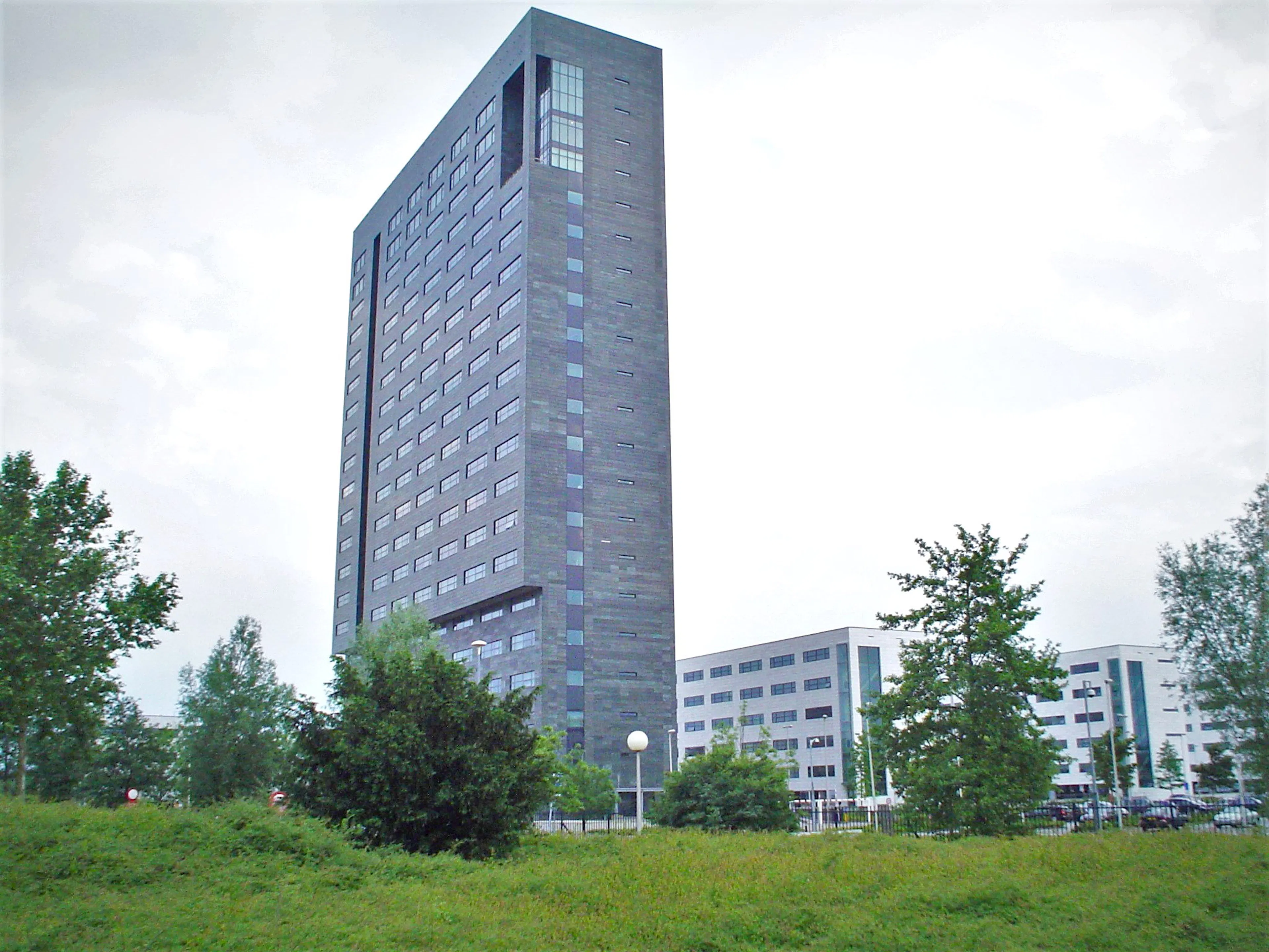  ASML's headquarters in Veldhoven, Netherlands — the indispensable maker of advanced lithography machines. Photo: A. Ansems / Wikimedia Commons (public domain).