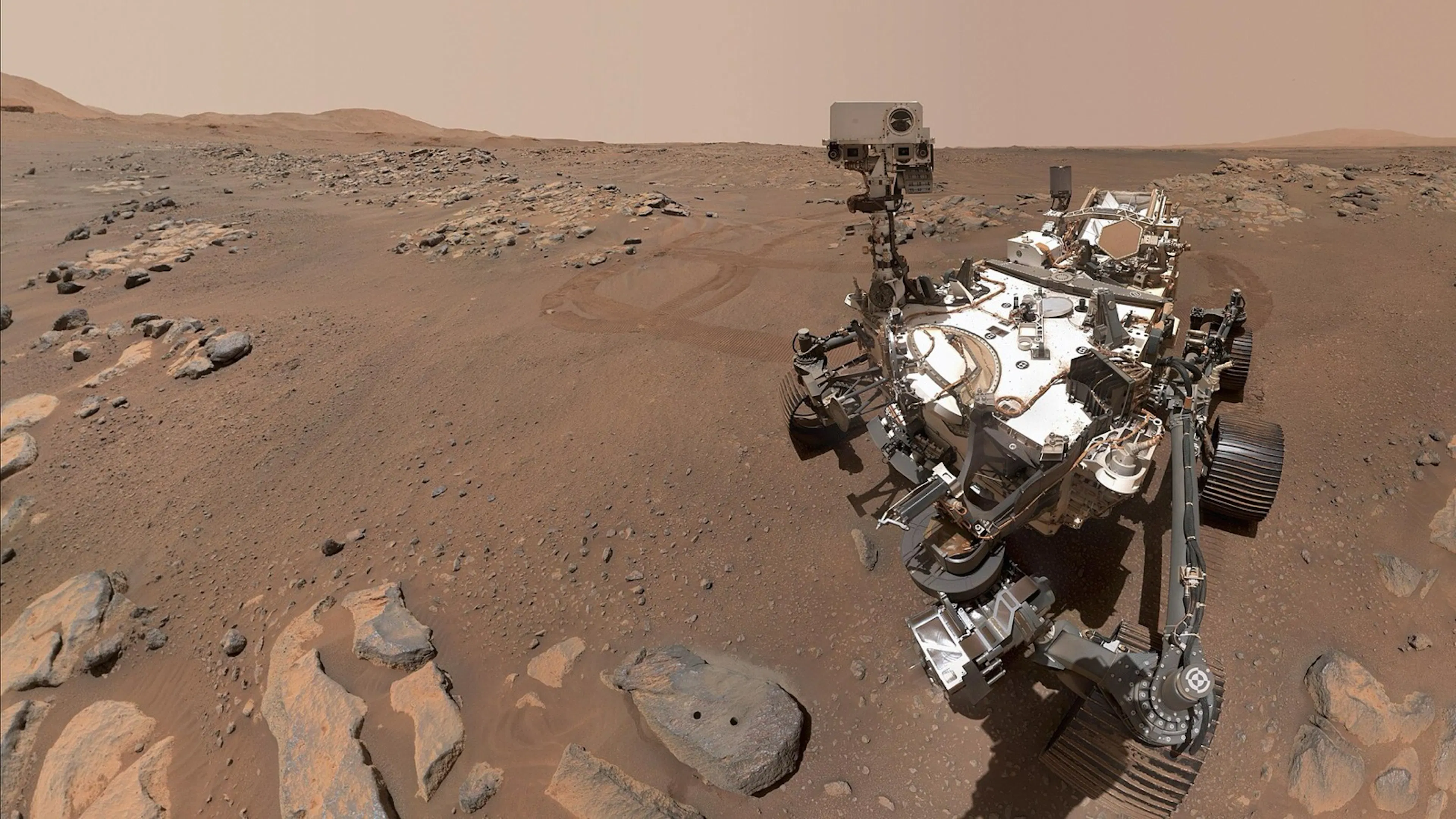 NASA's Perseverance rover at the rock nicknamed Rochette, September 2021. The video of its descent and landing was compressed on board with FFmpeg. Image: NASA/JPL-Caltech/MSSS.