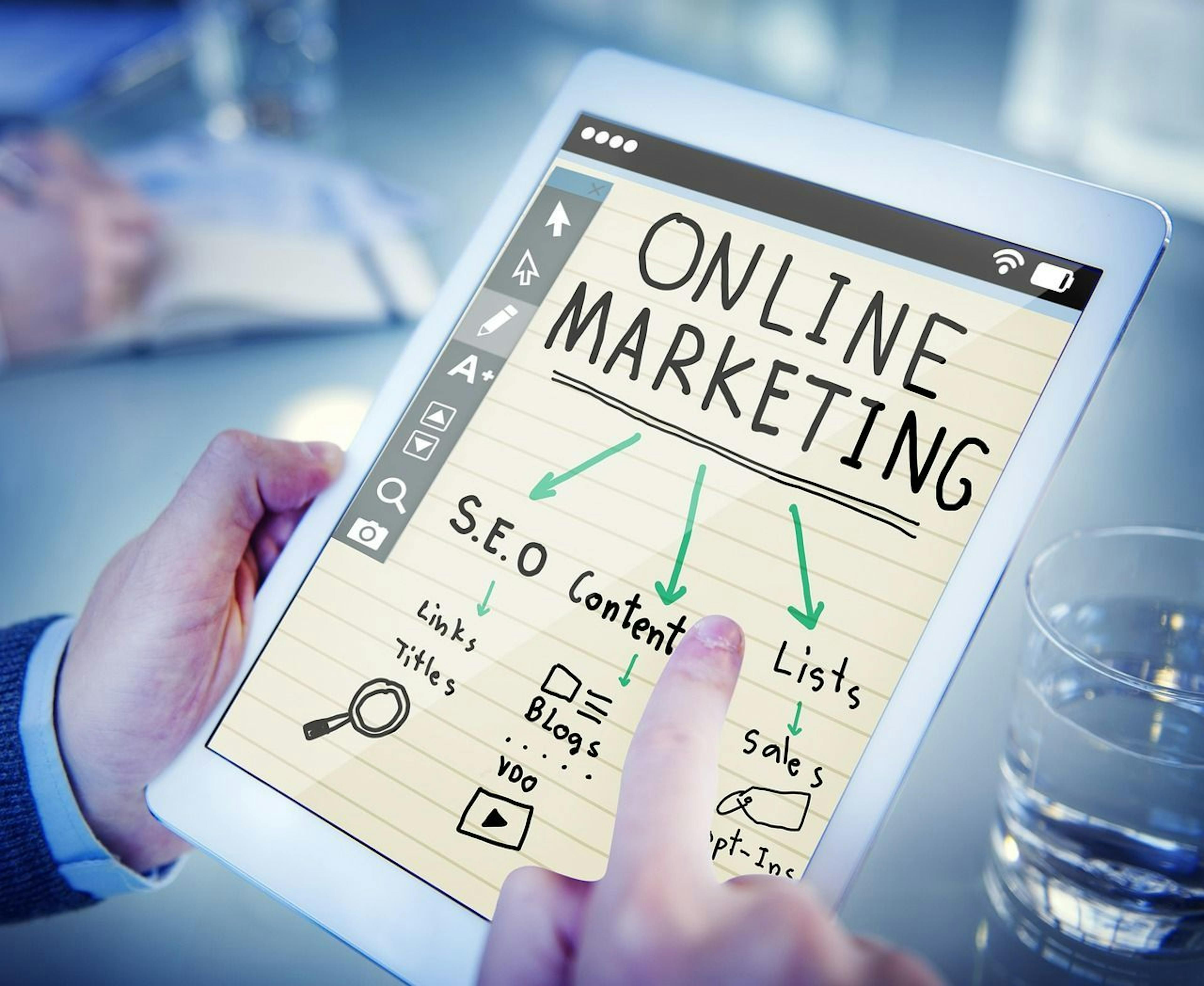 featured image - 5 Types of Online Marketing that You Should Know