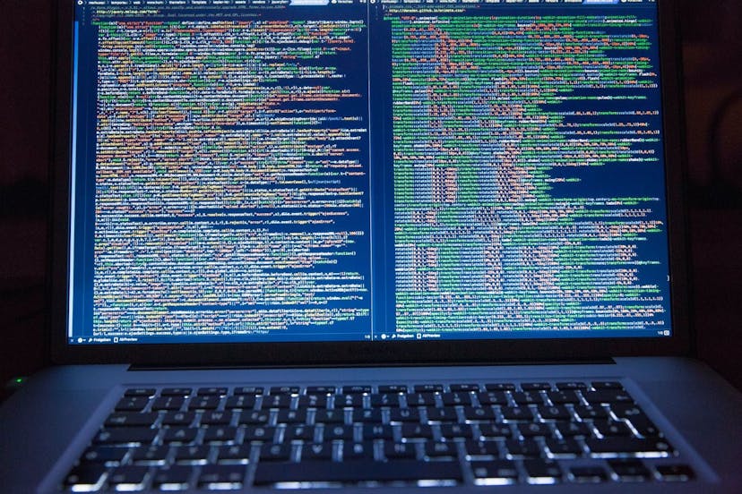 /how-to-send-emails-in-php feature image