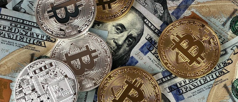 /how-to-cope-with-massive-losses-in-crypto feature image