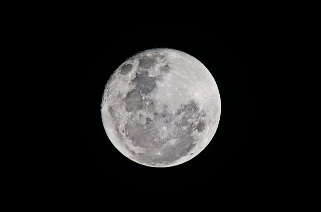 /ai-bcis-and-digital-twins-the-real-tech-moonshots-of-2025 feature image