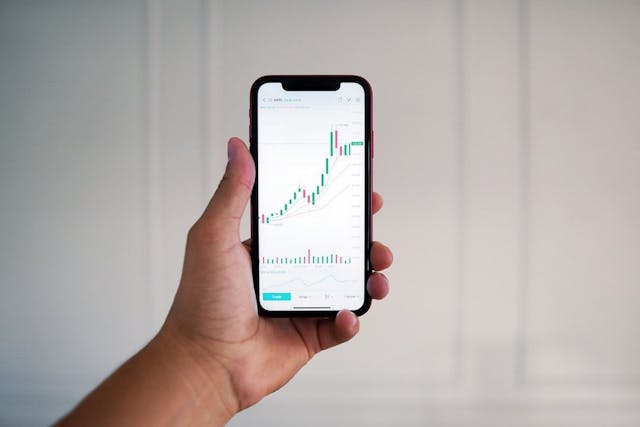 /how-i-built-a-simple-forex-app-with-telegram-bots-and-aws-lambda feature image