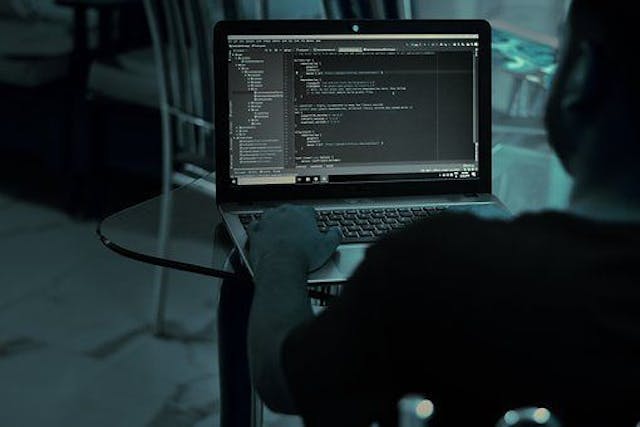 /4-defi-security-risks-explained-understanding-common-vulnerabilities feature image