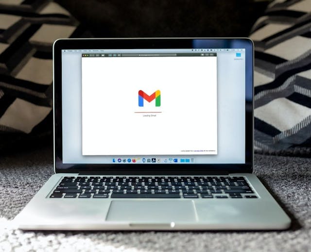/10-email-marketing-tips-to-enhance-your-virtual-events-attendance feature image