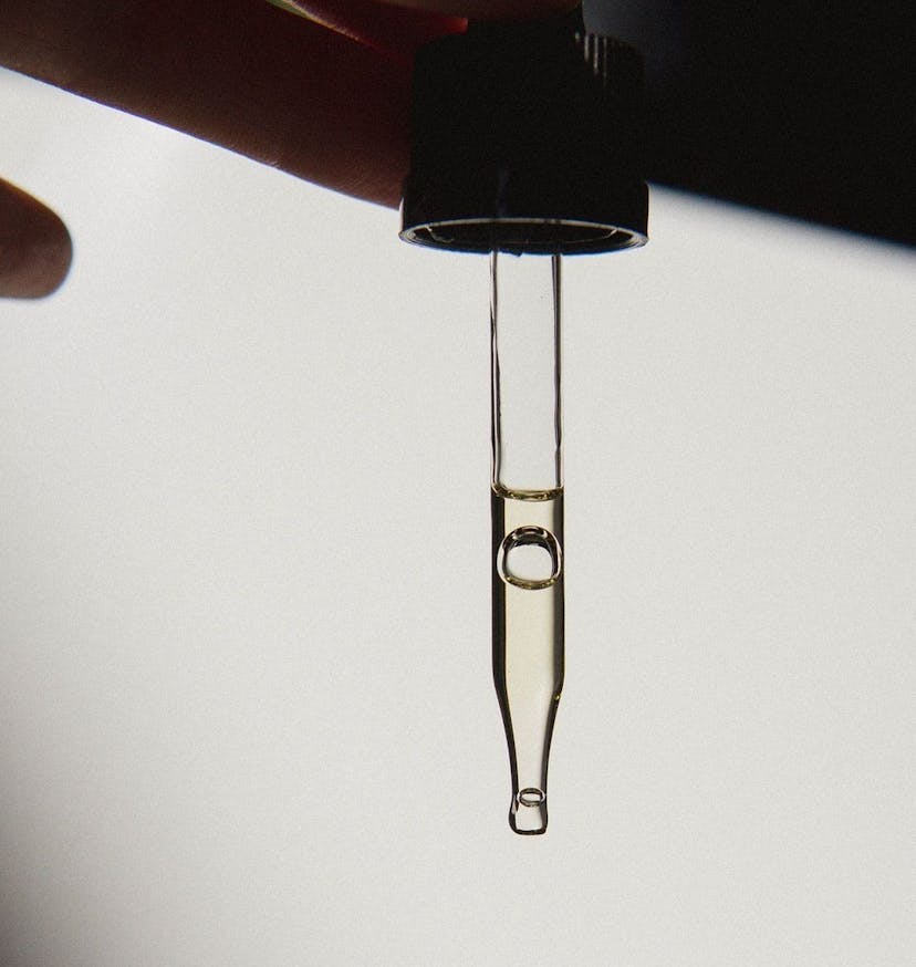 /how-to-get-started-using-the-eyedropper-api-with-javascript feature image