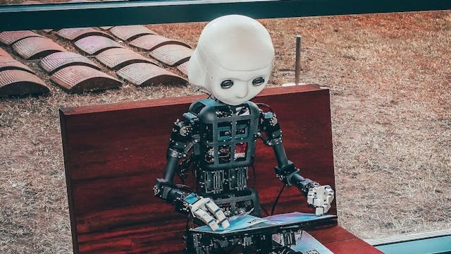 /how-to-increase-e-commerce-revenue-using-ai feature image