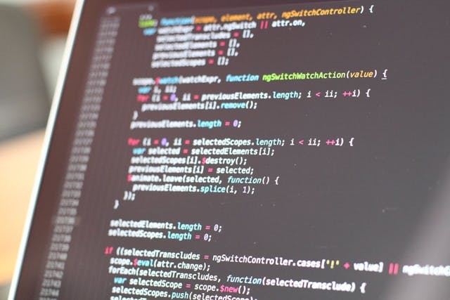 /4-reasons-that-will-make-vim-your-favorite-editor feature image