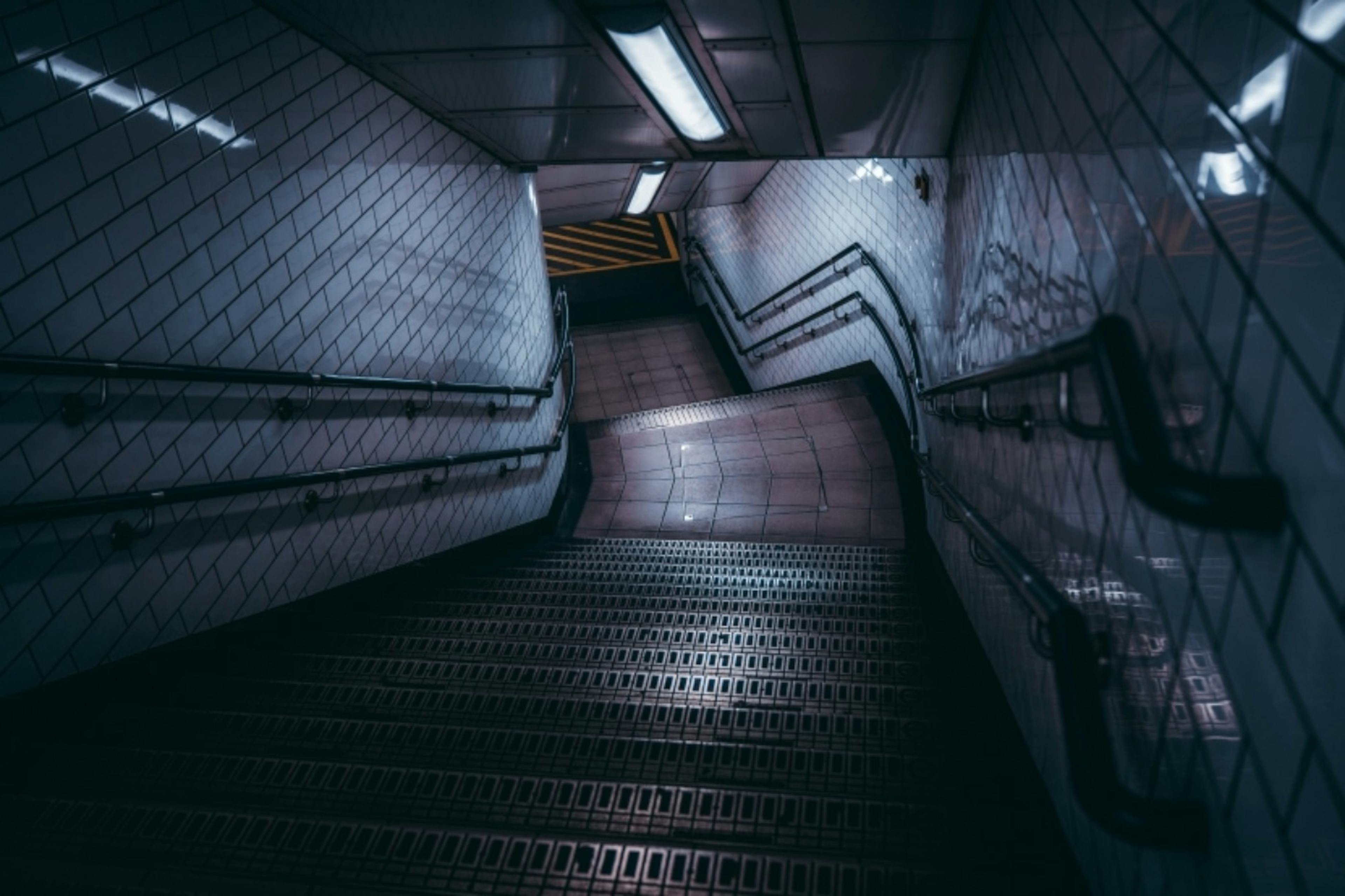 /how-to-stay-safe-when-browsing-online-or-viewing-emails-at-home-or-work feature image